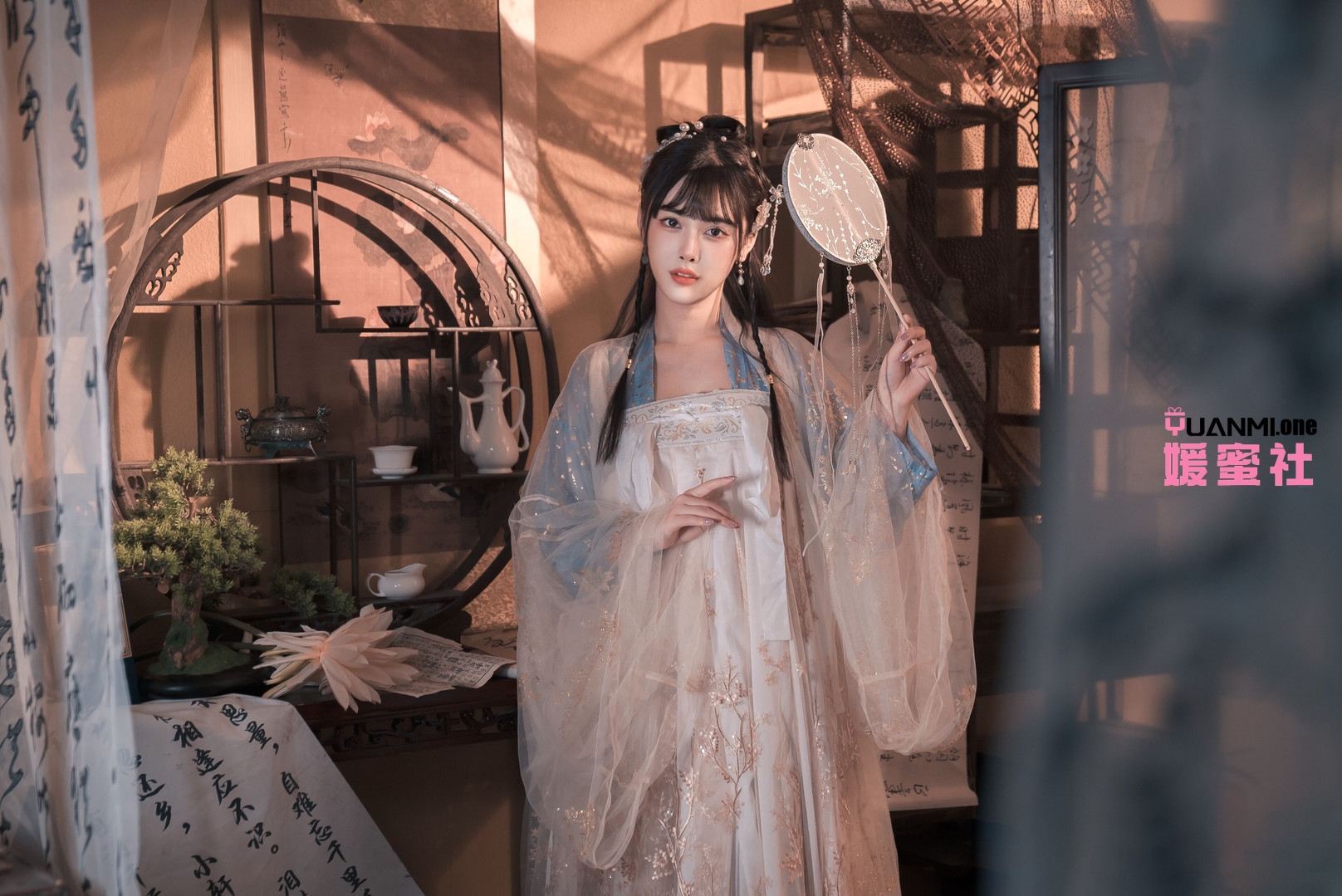 恋恋艾妮/恋恋爱妮COS艺术写真图集合集打包下载+持续更新-媛蜜社